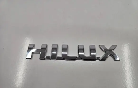Toyota Hilux (AN10, AN20, AN30) Manufacturers badge/model letters 754270K010
