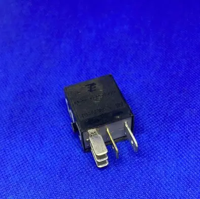 Porsche Cayenne (92A) Other relay 4H0951253C