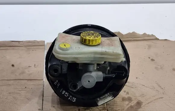 Audi A4 S4 B7 8E 8H Brake booster 8E0612105AB