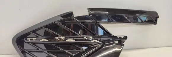 Front bumper lower grill