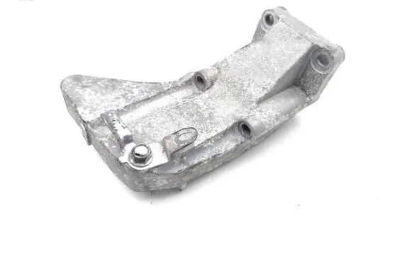 Mitsubishi Outlander Engine mounting bracket