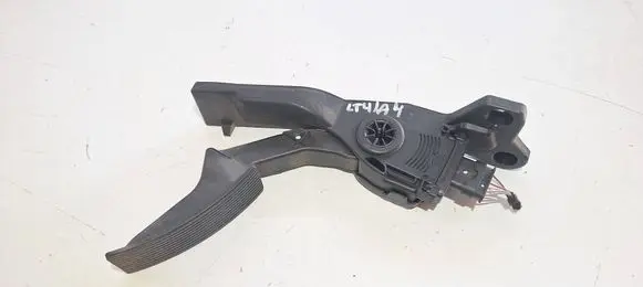 Mercedes-Benz GLE (W166 - C292) Accelerator throttle pedal A2923000000