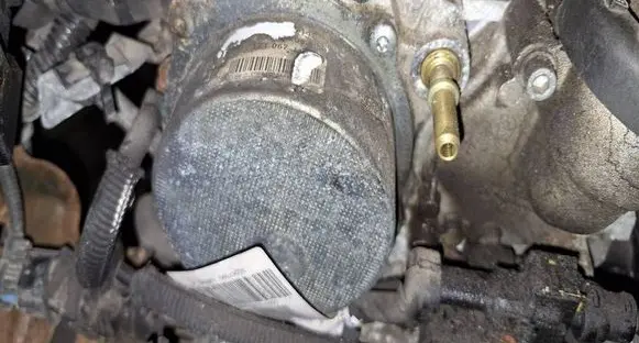 Opel Insignia A Vacuum pump 