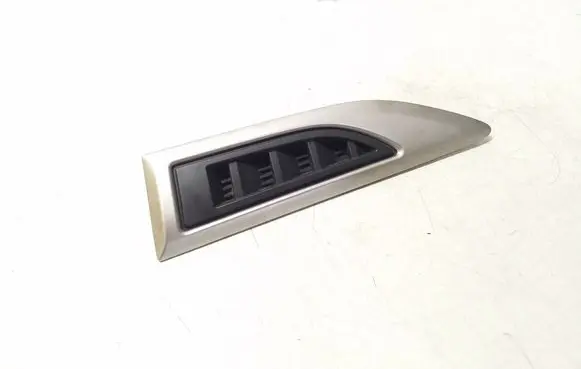 Chevrolet Captiva Fender grill 95027406