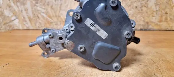 Volkswagen Golf V Vacuum pump 038145209N 130613K V110