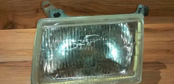 Volkswagen Polo II 86C 2F Headlight/headlamp 9GH11696600