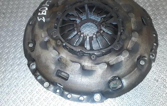 Volkswagen PASSAT B6 Pressure plate 