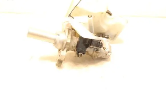 Master brake cylinder