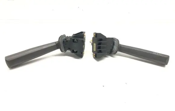 Wiper turn signal indicator stalk/switch