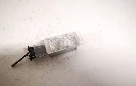 Volkswagen PASSAT B6 Other interior light 6l0947565