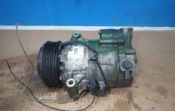Opel Insignia A Air conditioning (A/C) compressor (pump) 13412249