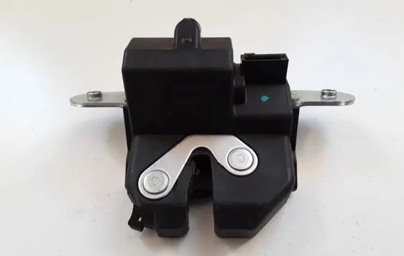 Opel Corsa E Loading door lock 39021416