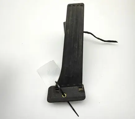 BMW 5 G30 G31 G38 Accelerator throttle pedal 6859999