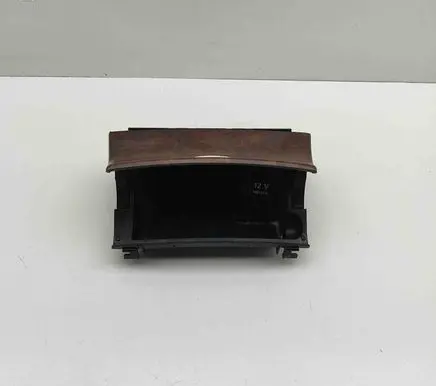 Mercedes-Benz CLS C219 Car ashtray A2116802852