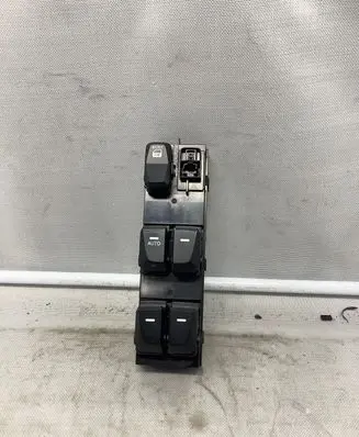Hyundai ix35 Electric window control switch 3834901310 935702Y0109P
