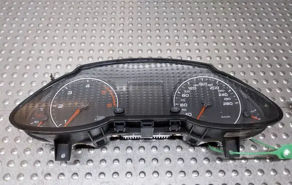 Audi Q5 SQ5 Speedometer (instrument cluster) 8R0920931B S26383333