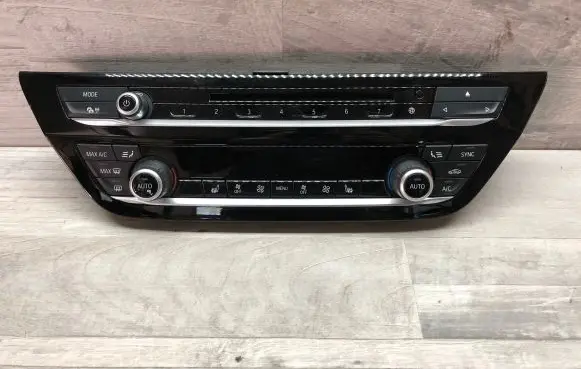 BMW 5 G30 G31 Climate control unit 0001538709 79545211 G983228