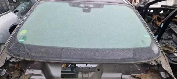 Land Rover Discovery Sport Front windscreen/windshield window LR079645 LR061193