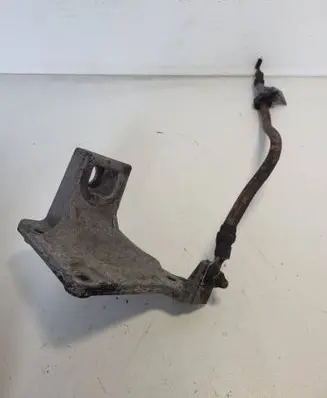 BMW 5 E39 Engine mounting bracket 6751226