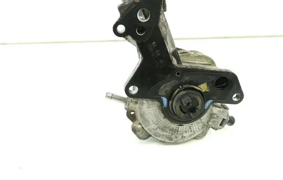 Volkswagen Polo IV 9N3 Fuel injection high pressure pump 038145209N 038145215