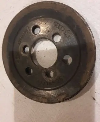 Volkswagen Golf II Power steering pump pulley 027145255