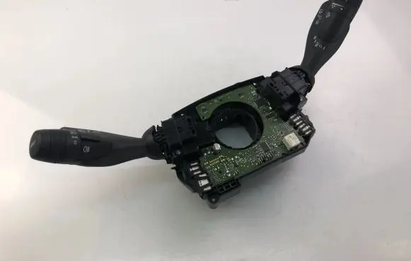 Volvo XC60 Indicator stalk 31674103