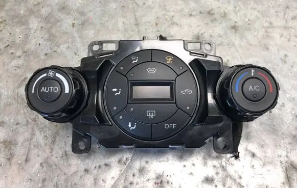 Ford Fiesta Climate control unit 8A6T18C612BGBILI 8A6T18C612BG
