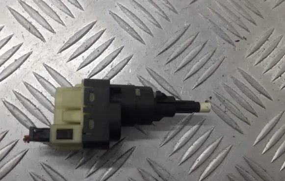 Volkswagen PASSAT B5.5 Brake pedal sensor switch 1K2945511