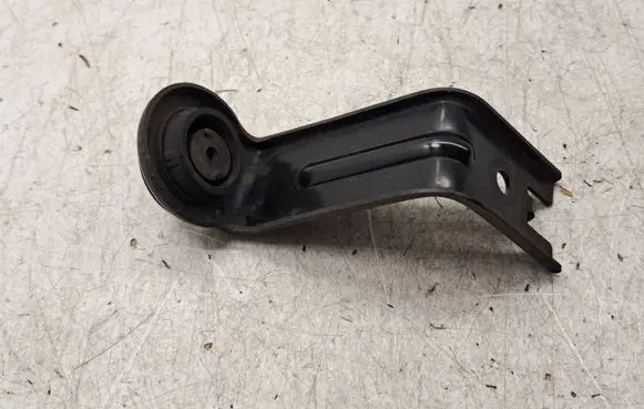 Toyota Verso Radiator mount bracket 165330R020
