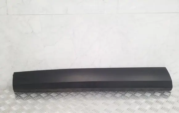 Nissan Qashqai J12 Front door trim (molding) 808716UA0A