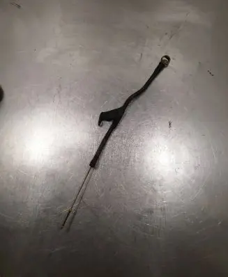 Volvo V50 Oil level dip stick 
