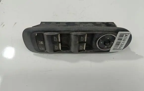 Ford Mondeo MK IV Electric window control switch A1610970181