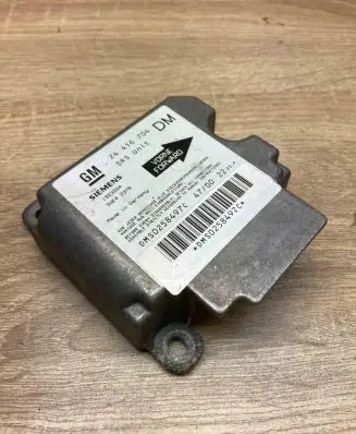Opel Zafira A Airbag control unit/module 24416704 5WK42978