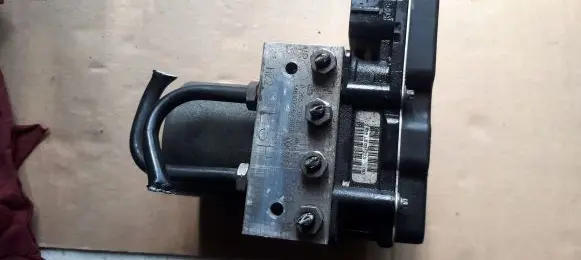 Audi A4 S4 B8 8K ABS Pump 8K0907379AL