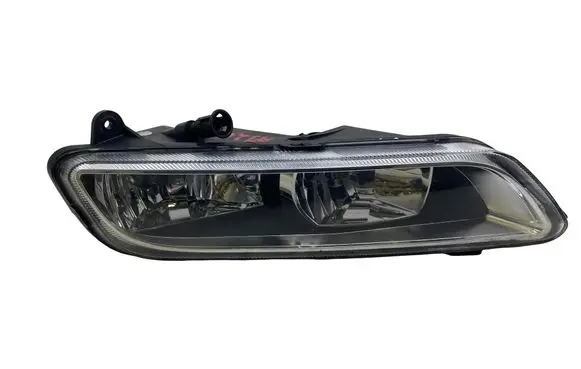 Volkswagen PASSAT B7 Front fog light 3AA941661G