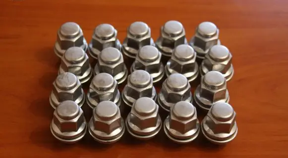 Toyota Corolla E210 E21 Nuts/bolts 9094201033