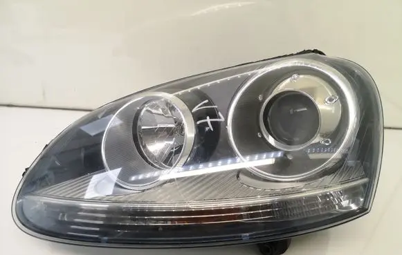 Volkswagen Jetta V Headlight/headlamp 1K6941031 0301212271 1307329090