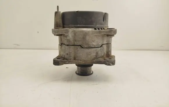 Volkswagen Golf IV Generator/alternator 0123505011 028903025S