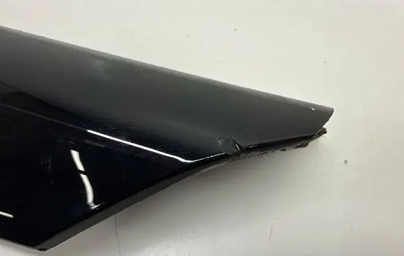 Ford Bronco Windshield trim M1PBS03682AGW M1PBS025A53