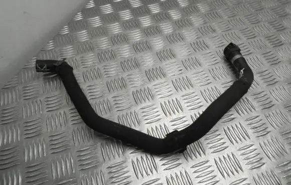 Volkswagen PASSAT B8 Engine coolant pipe/hose 3Q0121108A VD16827