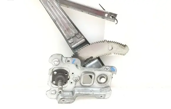 Nissan Micra Rear window lifting mechanism without motor 