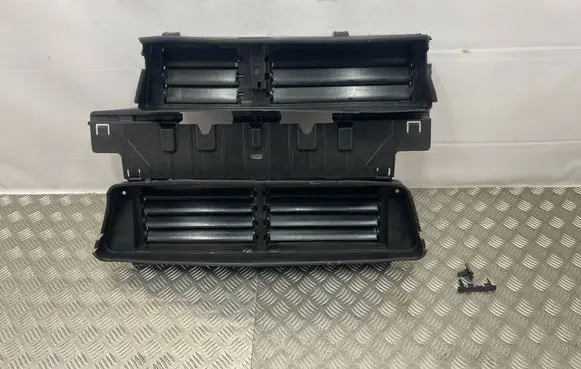Ford Fusion II Intercooler air guide/duct channel HS738473AE HS738473A
