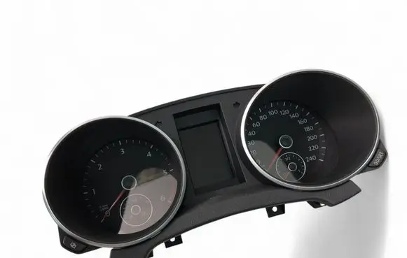 Volkswagen Golf VI Speedometer (instrument cluster) 5K0920870G