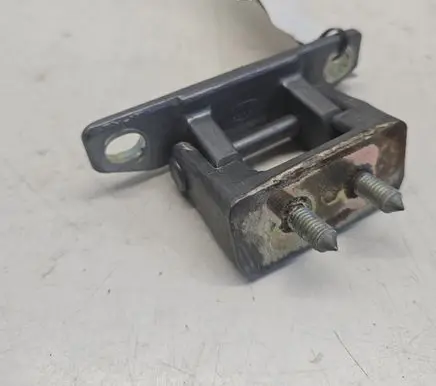 KIA Sorento Tailgate/trunk/boot hinge