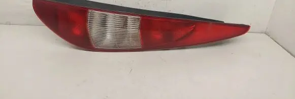 Ford Mondeo Mk III Rear/tail lights 1S7113404