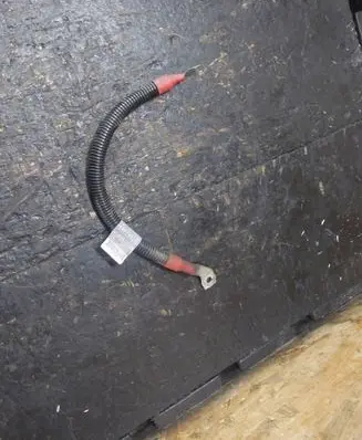BMW 5 E39 Positive cable (battery) 1439335 1439334