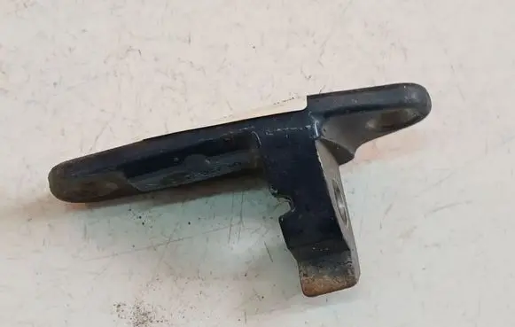Mercedes-Benz A W169 Rear door lock loop/hook striker 00704