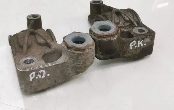 Mercedes-Benz E W211 Sway bar bush bracket, front A2113231226