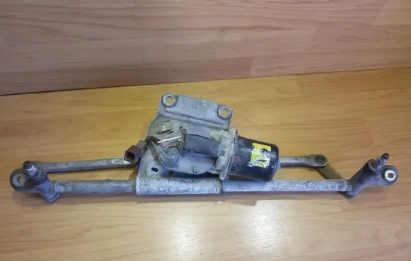 Peugeot 406 Front wiper linkage and motor 53553202