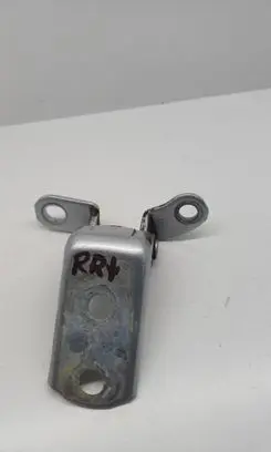 Toyota RAV 4 (XA30) Rear door lower hinge A046694